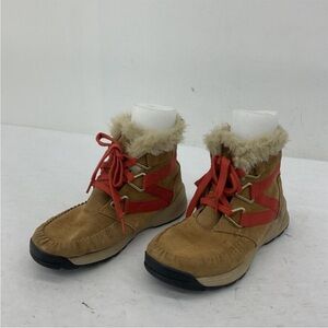 Columbia Blue and Cream Winter Boots